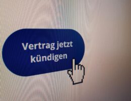 Kündigungsbutton für einen Online-Vertrag. Bild: Manfred Rump / DiFü