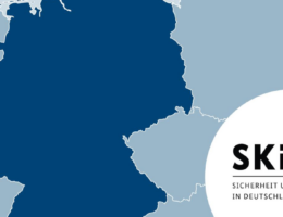 Das Bild zeigt eine Deutschlandkarte sowie das Logo der Studie mit dem Titel "SKiD. Sicherheit und Kriminalität in Deutschland 2020".